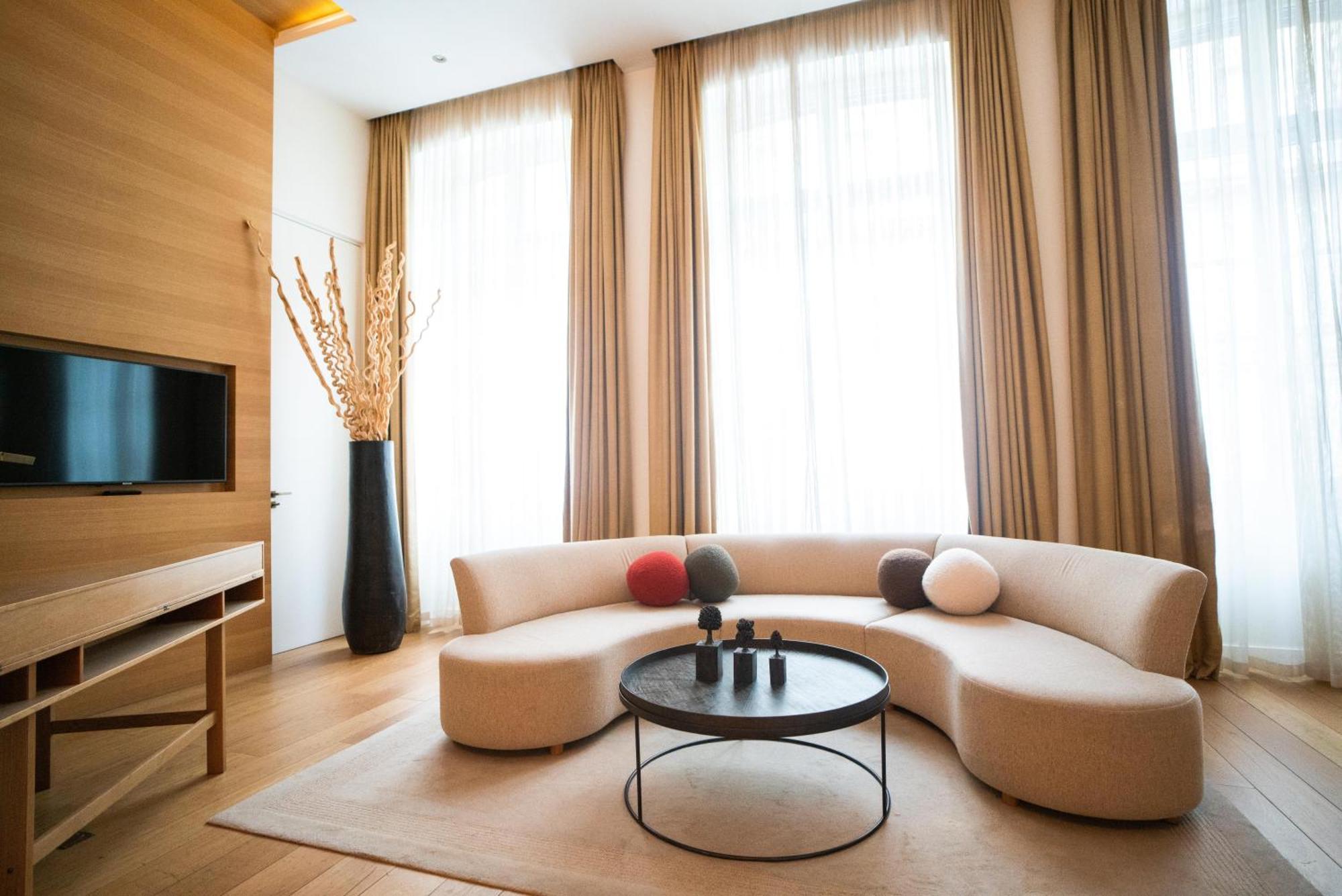 Hotel Marignan Champs-Elysees Paris Eksteriør bilde