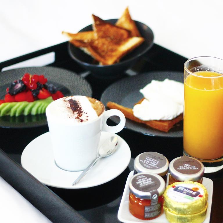 Hotel Marignan Champs-Elysees Paris Eksteriør bilde